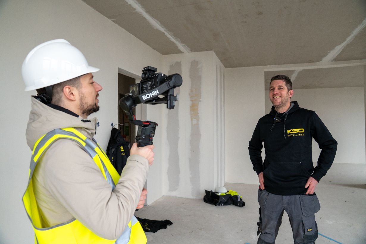 Filmen op een bouwlocatie met gimbal